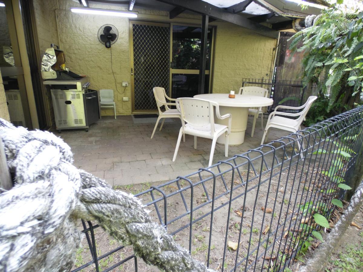 Apartment Balgal Units Rollingstone