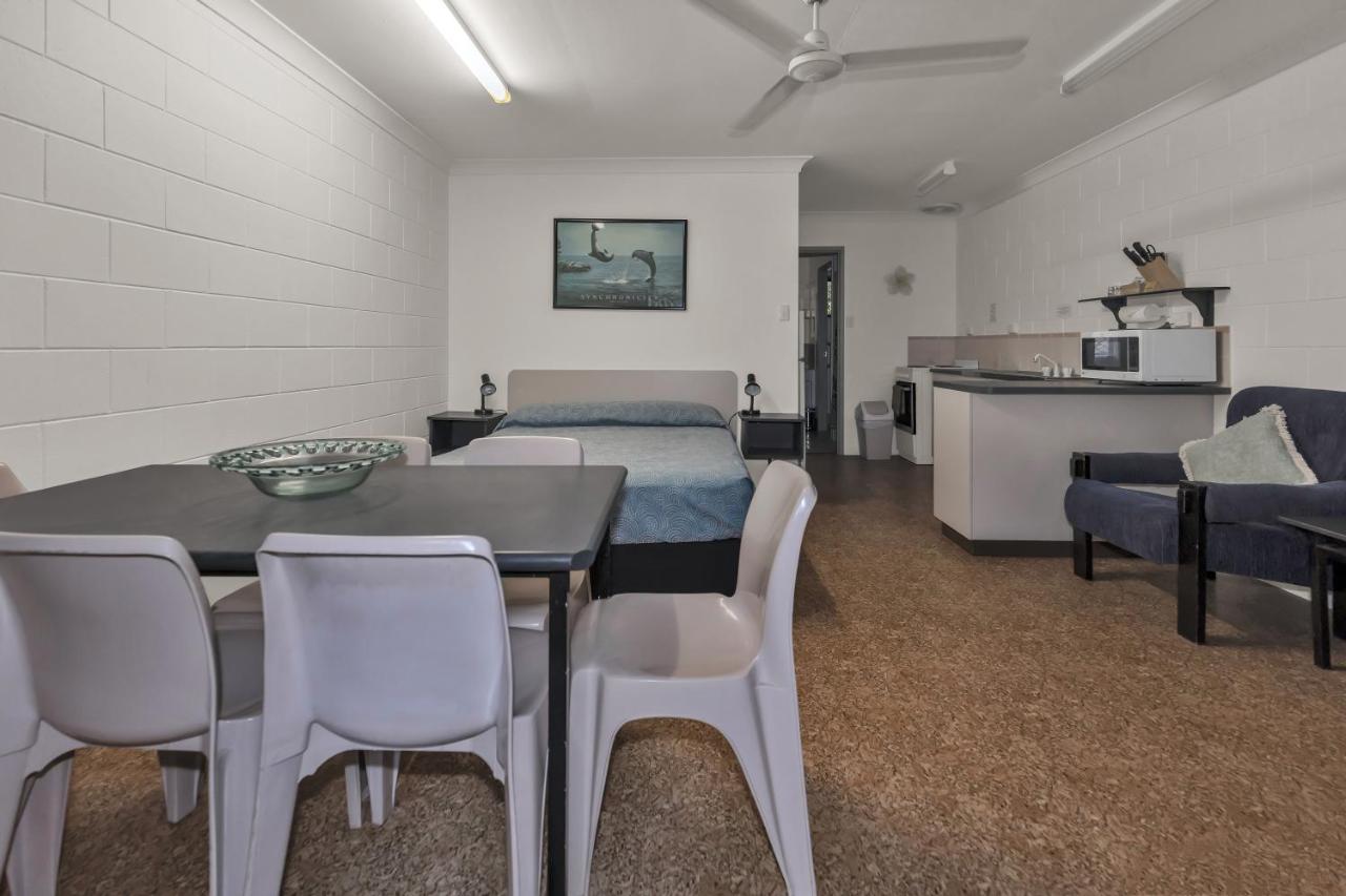 Balgal Units Apartment Rollingstone