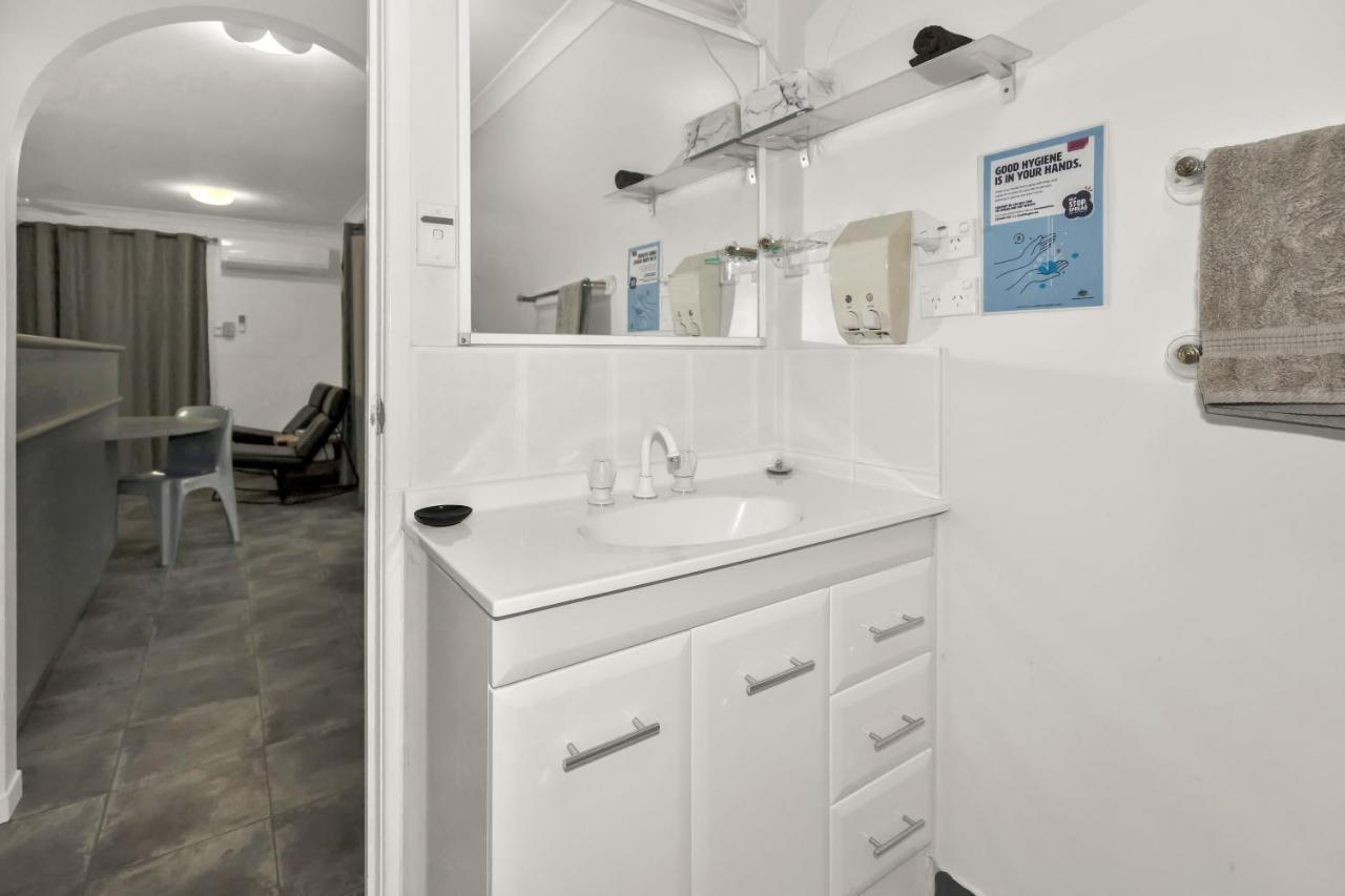 Apartment Balgal Units *